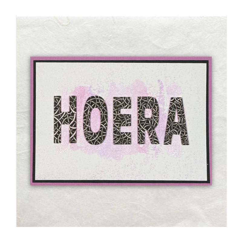 Geaquarelleerd en gespetterd met watercolor verf. De letters HOERA uitgesneden en gedoodled.