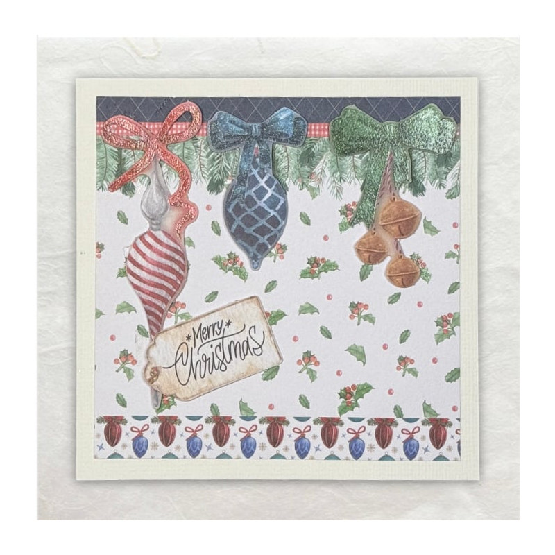 Kerstballen en belletjes in mooi warme tinten met natuurlijk strikjes. Alles in 3D uitgewerkt.